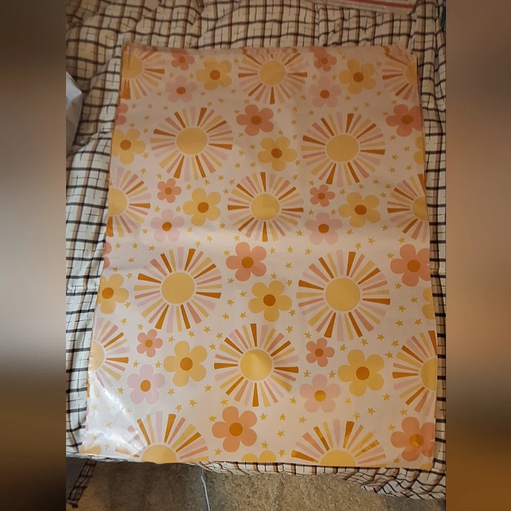 15ct. 19x24 Polymailers - Random Thank you cards/stickers.  ✨️PRICE FIRM✨️